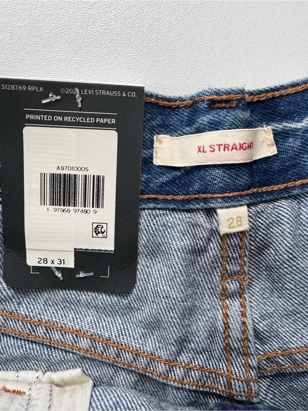 Levi's XL Straight-Leg Jeans | NWT - Picture 11 of 13